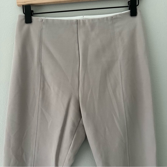 Lysse (Medium) Elm Crop Legging (EcoVero™ Lightweight Ponte, 26" Inseam) - Picture 9 of 9